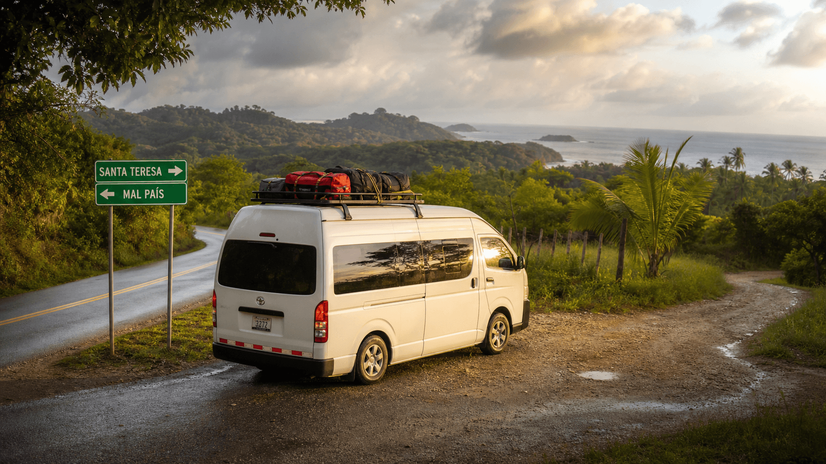 Shared shuttle at the Santa Teresa and Mal País road junction in Costa Rica