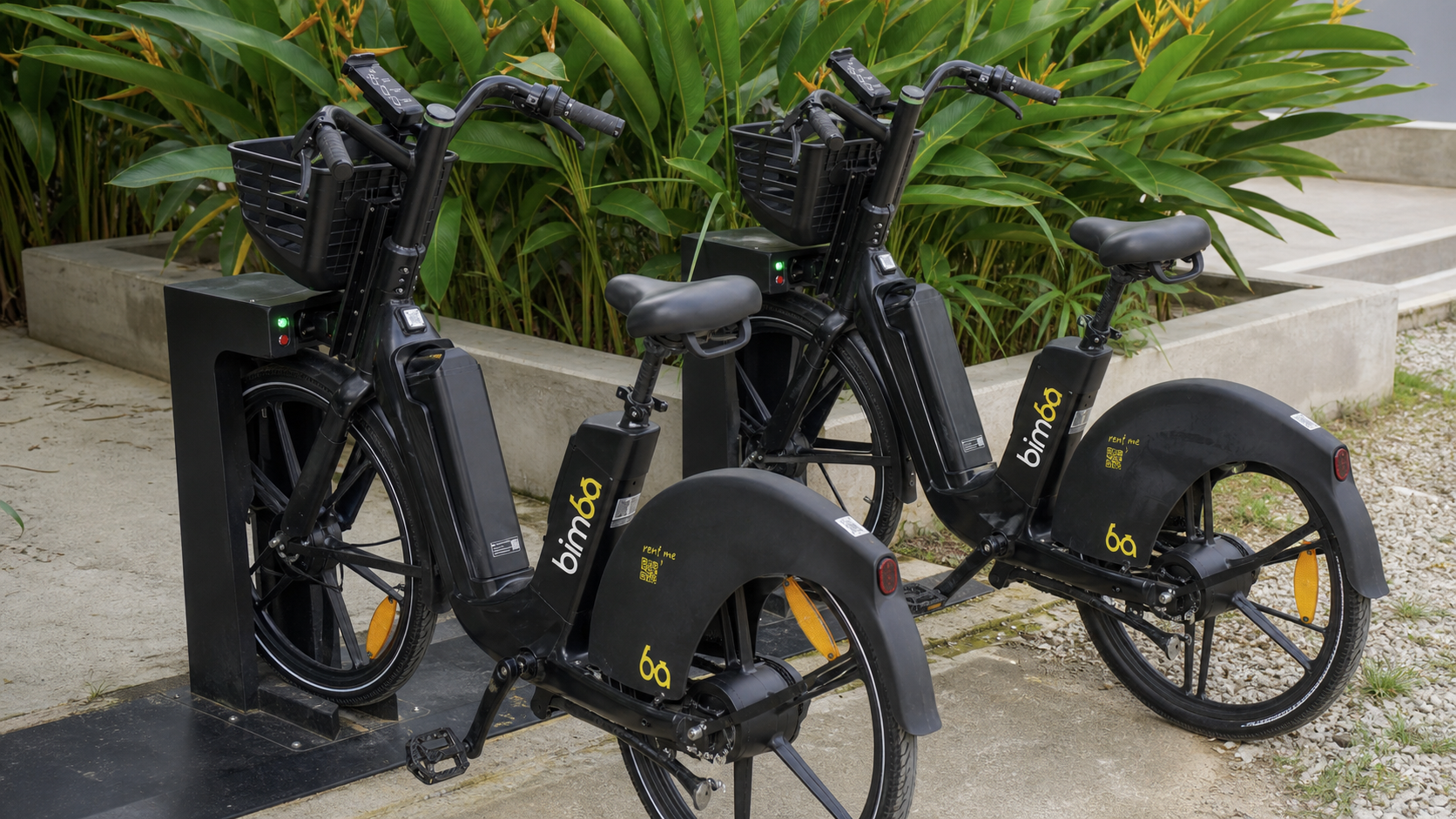 Bicicletas Bimba organizadas en estaciones de carga